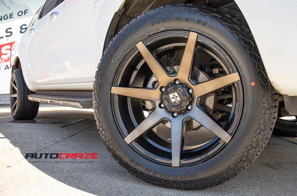 FORD RANGER AVALANCHE MACHINED FACE MATTE BLACK DARK TINT
